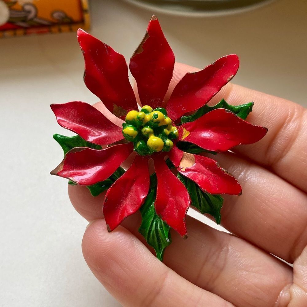 Vintage Retro Red and Green Floral Poinsettia Brooch Pin